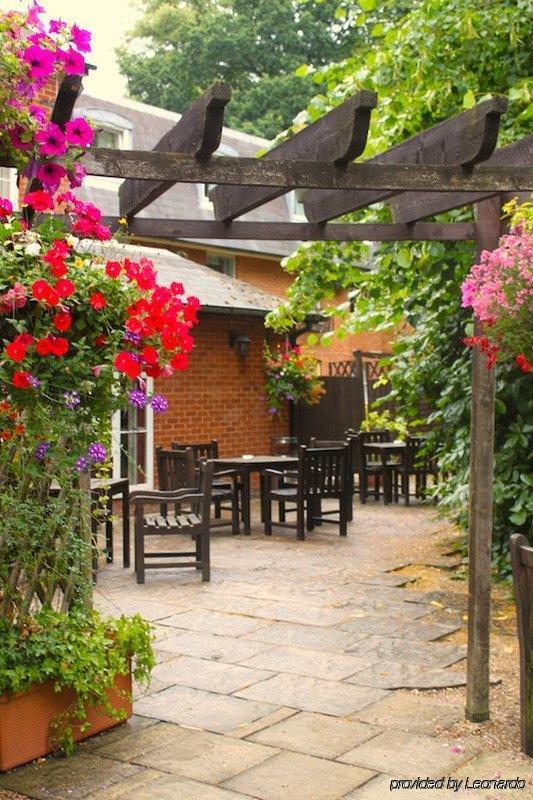 Waterloo Hotel Crowthorne Ristorante foto