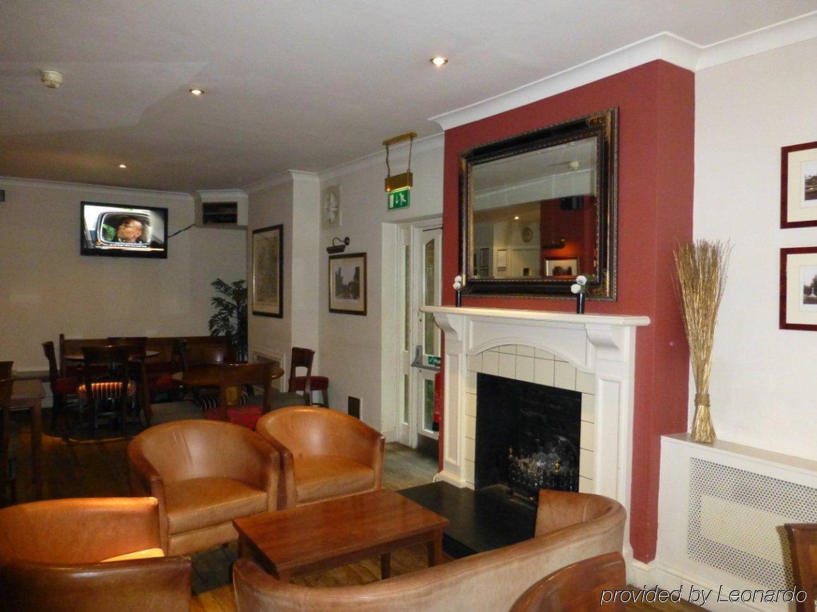 Waterloo Hotel Crowthorne Esterno foto