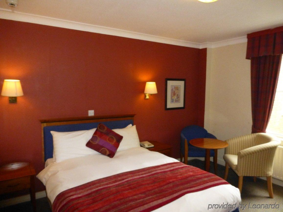 Waterloo Hotel Crowthorne Esterno foto