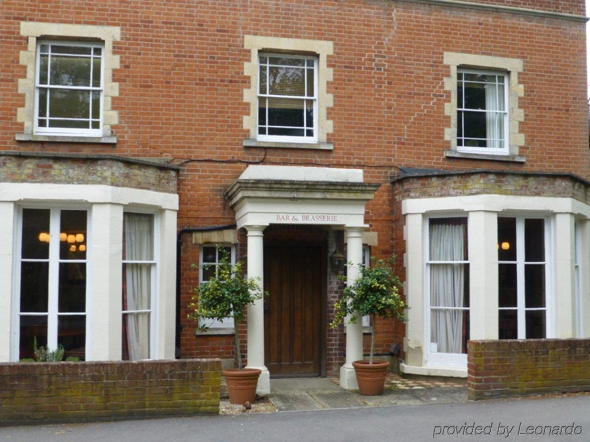 Waterloo Hotel Crowthorne Esterno foto